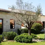 Chateau La Mothe Du Barry Bed & Breakfast