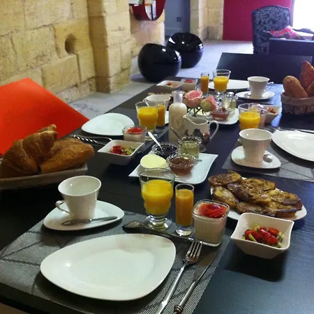 Chateau La Mothe Du Barry Bed & Breakfast 4*